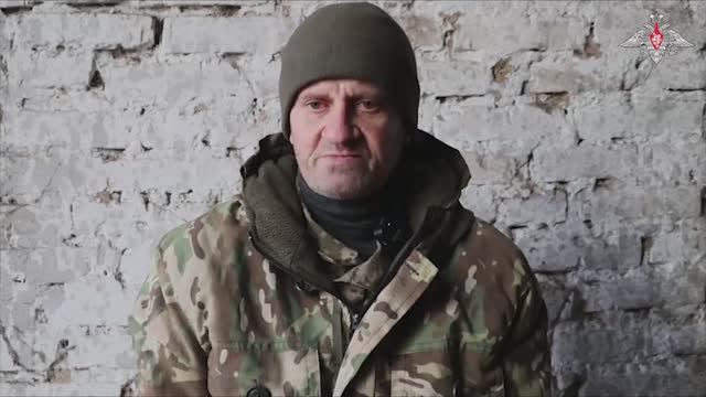 Пленный военнослужащий ВСУ Вышел из дома в тапочках и шортах, оказался с автоматом в Курской област