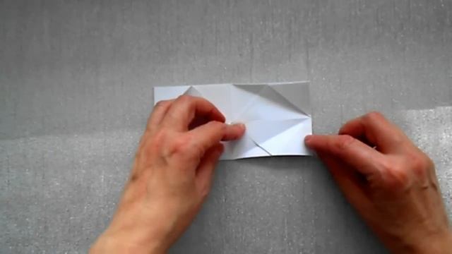 Make Origami Paper Cyclops Eye. Origami fun. Very simple. For Beginners