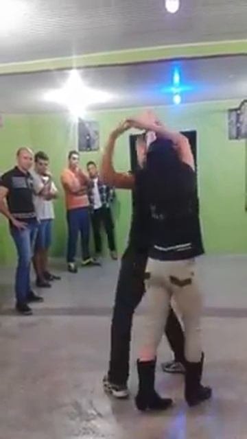 curso de maxixe academia elyte-sensação no inicio.