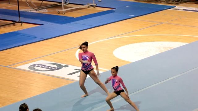 2012 05 Sarau EDV - Acrobatica GCV W2 Nuria e Barbara