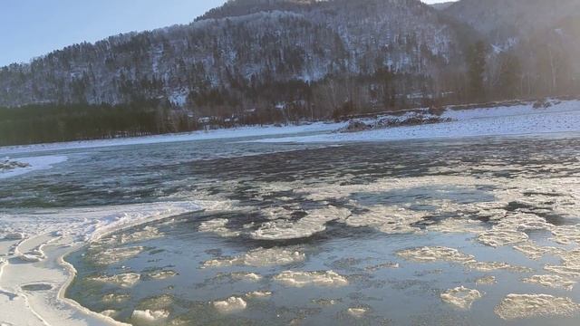 Водоворот на реке Катунь, Горный Алтай