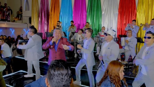 Internacional Orquesta La Típica, Mike Rodriguez - Velludita / Forastera