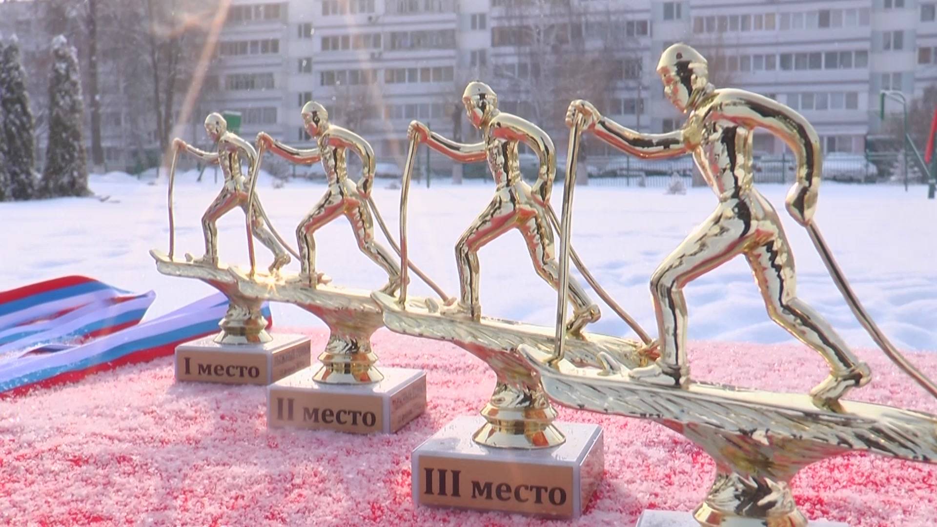 ВСЕ НА ЛЫЖИ.