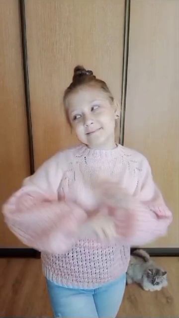 ДЕТСКАЯ КОФТОЧКА С ЛЮРЕКСОМ/КРАСИВАЯ И НЕЖНАЯ. 💕💗