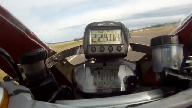 A bordo de la Ducati Panigale de Diego Zapaya, Autódromo Provincia de La Pampa