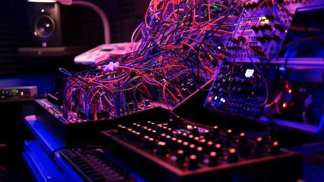 'Beyond An Infinite Sky' Ambient Modular Performance (Peak, Mimeophon, Clep Diaz, Shapeshifter)