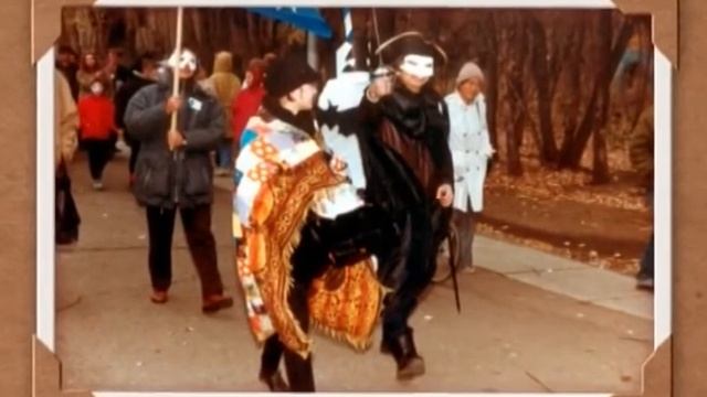 Фотоальбом. Художник Айбек Бегалин.