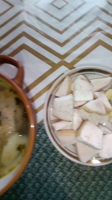 Супчик куриный, домашние сало, чеснок