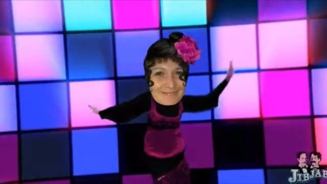 Маша танцует сальса