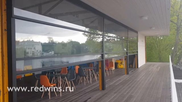 Гильотинное остекление (вертикальное подъёмное моторизированное остекление) от компании Красные окна