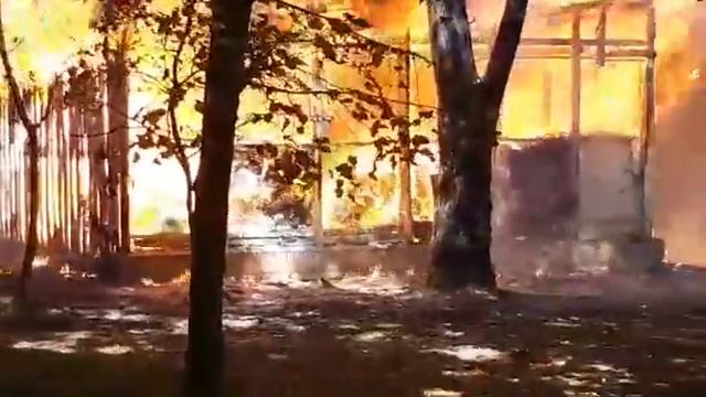 Пожар здания в г. Винница парк Горького ракурс 3