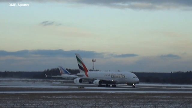 Airbus a380 EMIRATES сдул снег с полосы на взлёте в Домодедово 18.02.25.