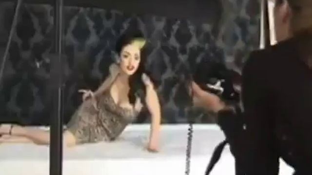 POMPOM BERETTA - FAKE PIN UP (TENTATIVE DE PIN UP).flv