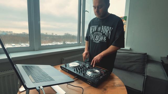 Disco House Mix Диджей Крикотин Павел. Домашний Сет.
