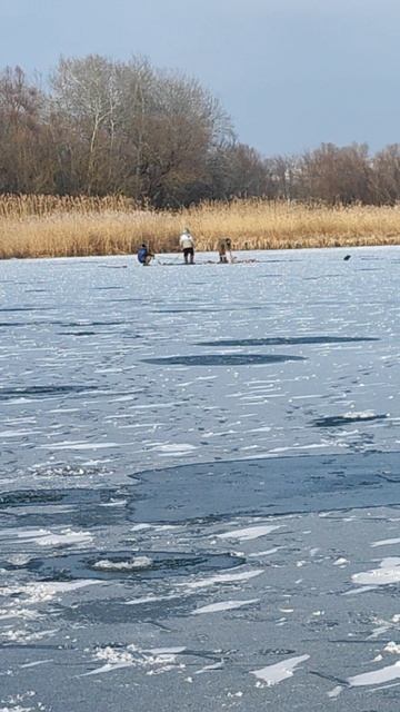 Зимняя рыбалка на льду... Щука, окунь, карась, мормышка, блесна, балда своими руками !!!