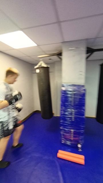 Учимся работать на мешке 🥊🥊🥊https://t.me/box_zayakinteam