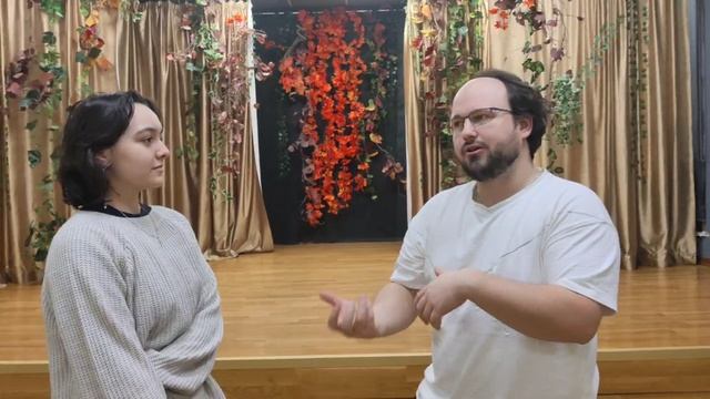 Интервью с руководителем школьного театра " Арлекин"