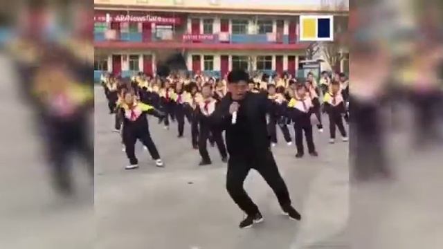 Как в школе учат танцевать шафл