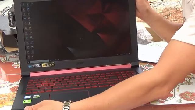New Acer Nitro 5 Core i5 GTX1050TI RAM8  HDD1T