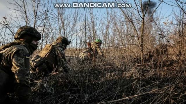 Боевики ВСУ готовятся к отступлению из Курской области, сообщил источник