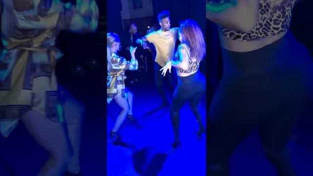 Salsa Threesome - Gaby, Estefy y Bianca