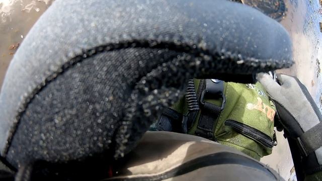 Коп по воде на месте старинной деревни с металлоискателем  Minelab Equinox 600