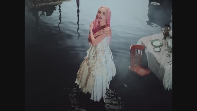 David Guetta & Kim Petras - When We Were Young (The Logical Song)
