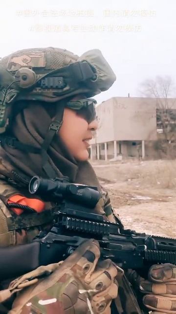 Китайские добровольцы освобождают Донбасс от укронацистов