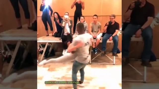 Ερωτικός Χορός  salsa erotik dance all 2017
