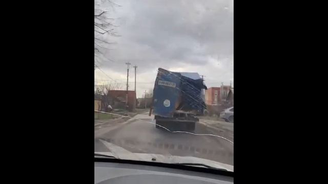 едем в соседнее село на дискотеку