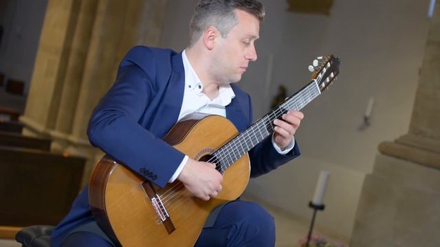 Five Preludes - Heitor Villa-Lobos played by Sanel Redzic