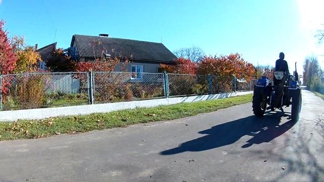 Сільські будні мінітракториста sf-200 транспортні роботи