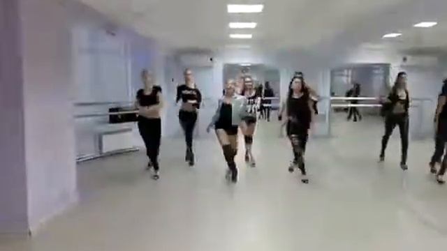 Флешмоб "Делай ДЭНС": Liberty)) балуемся