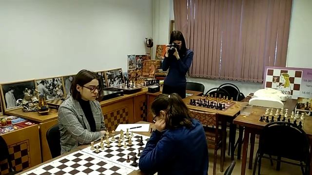 Матч за звание чемпионки мира по Chess transit Дарья Мартыш Россия   Элиза Касси Италия