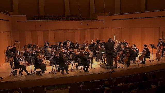 Berlioz: Symphonie Fantastique, 2nd movement