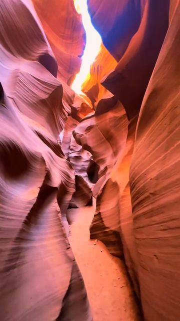 Antelope Canyon , Arizona