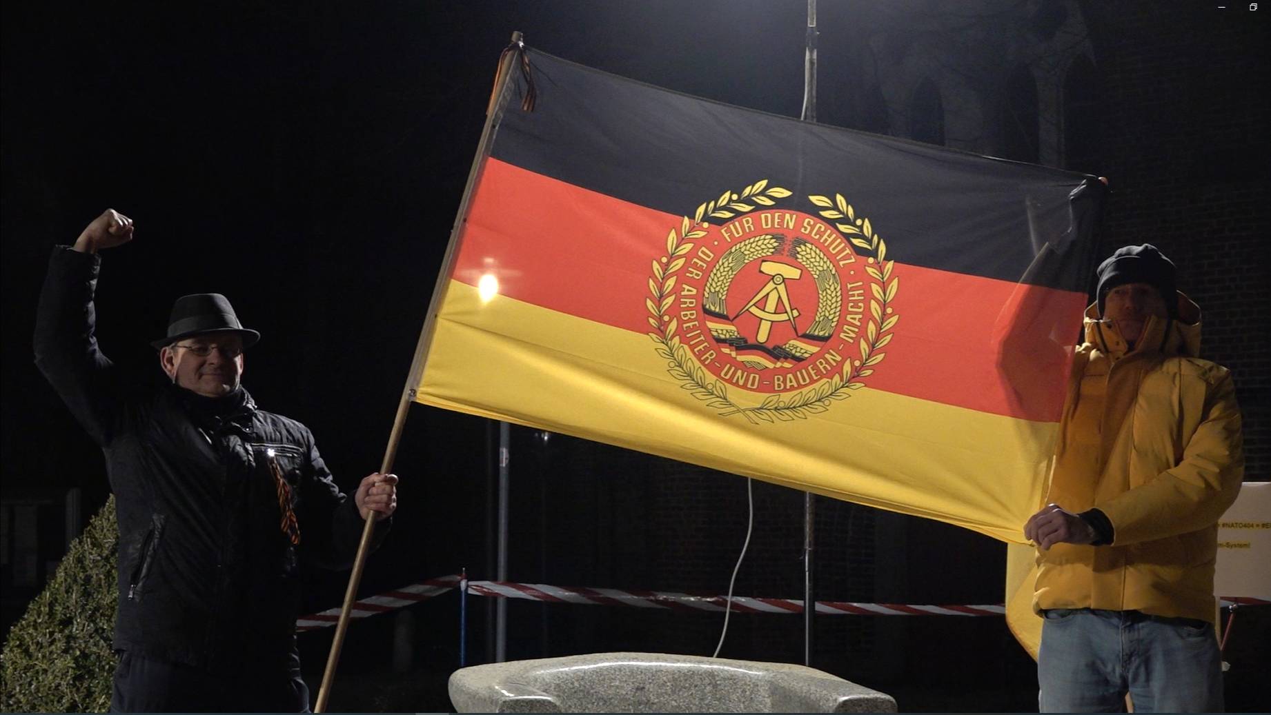Unsere Neue Deutsche Demokratische Republik #DDR9000