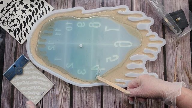 #1983 Stunning Ocean Inspired Resin 'Melting Clock'