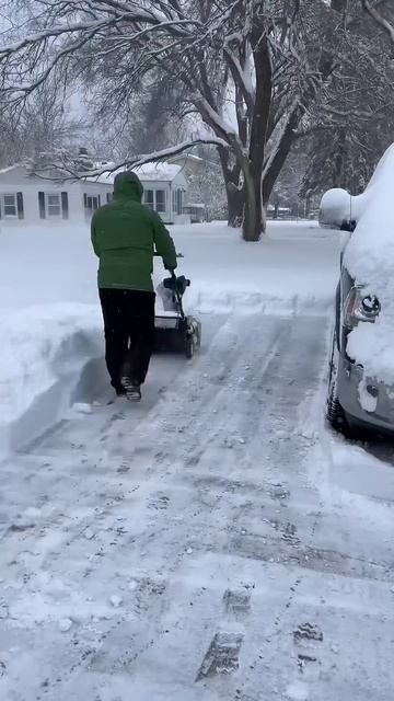 Is Battery For You? #snowblower #winter #batteryequipment #diy #lawncare #snow #dadlife #greenworks