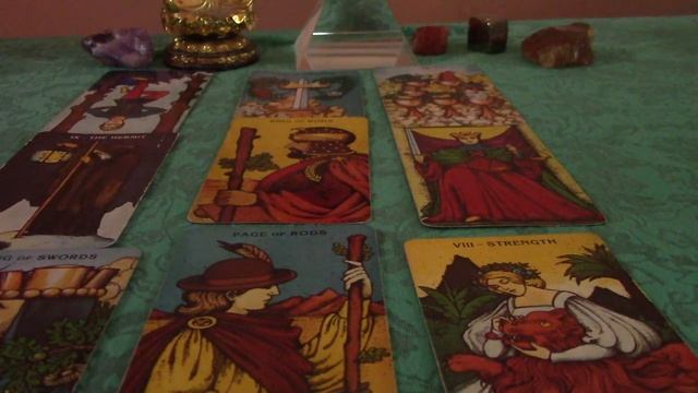 Aquarius October 2019 Tarot Reading for You & Your Twin Flame! 🔥