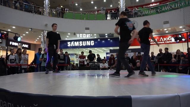 SuperToha vs Kamikadze vs bboy | 1/4 | junior's 1x1 | TRUE WAVE 3 | ALMETYEVSK | 18-19.11.17