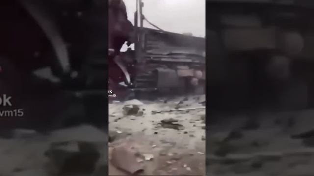 Одна из причин, замедления продвижения в сторону Одессы, помимо растянутых на 200км колонн без тылов