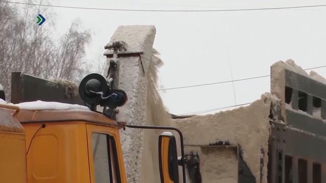 В Коми более 300 единиц спецтехники расчищали дороги в выходные дни