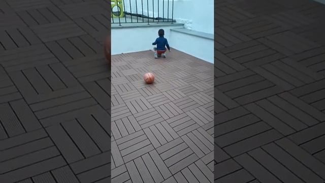 Bradley Wauters - cleaning the terras 1 #082017