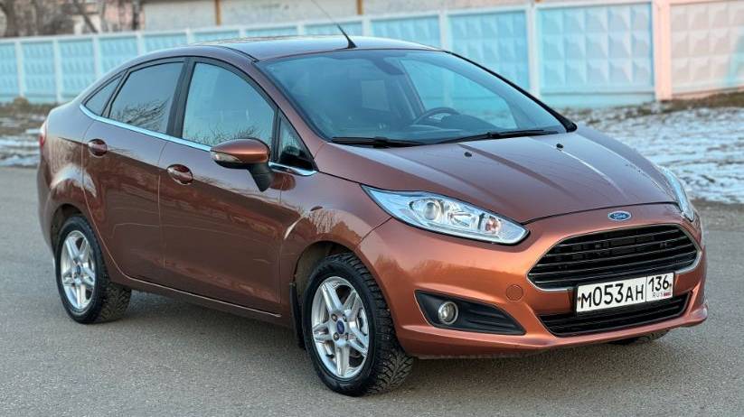 Ford Fiesta 2015 год! 3 ХОЗЯИНА! САМАЯ МАКСИМАЛЬНАЯ КОМПЛЕКТАЦИЯ!