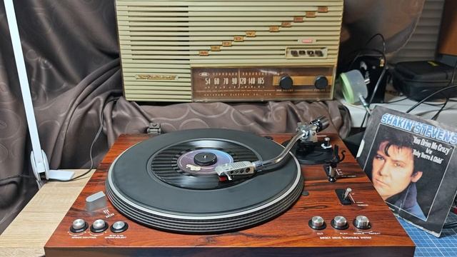 Lo-D/Hitachi PS-44 + Sharp super radio 5E-120