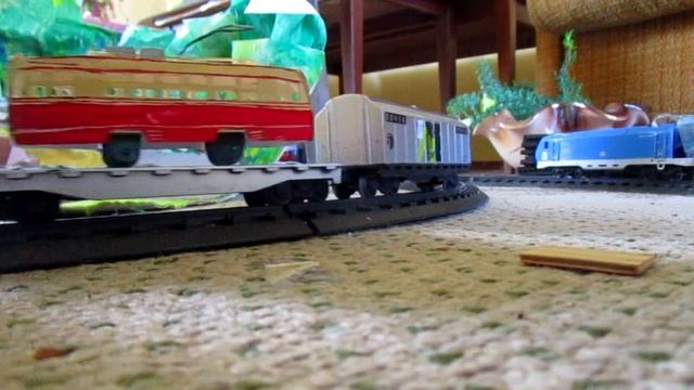 Как работает доставка на игрушечной железной дороге/ Toy railway set