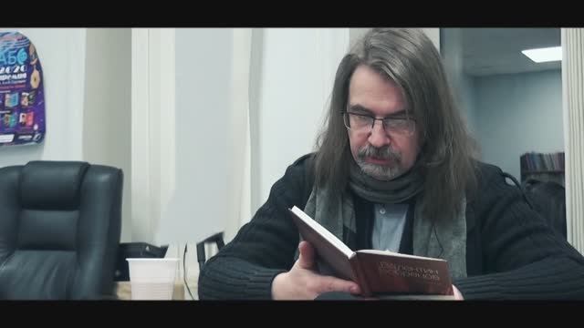 Валентин Бобрецов - "Дым – табачный, глупа эта выдумка…" (читает Ростислав Клубков)