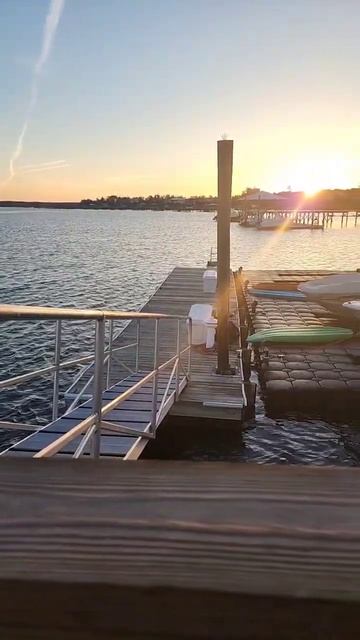 Sunrise Charleston SC!! #saltwaterfishing #charlestonsc #fishing #shortsvideo #sunrise #boatlife