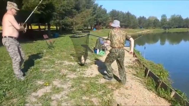 Поимка крупного карпа на основном водоеме